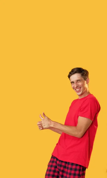 Good Offer Positive Feedback Approving Happy Attractive Delighted Man Red — Stock Photo, Image