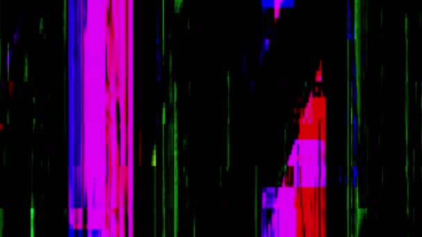 ピクセルノイズ8ビットグリッチ コンピュータウイルスだ ピンク青緑本当のアナログ歪みアーティファクト暗い黒の抽象的な背景にちらつきの動き — ストック動画