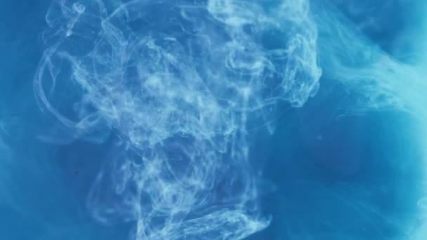 Verf Water Een Rookwolk Verdampingsstroom Lucht Mist Blauwe Witte Kleur — Stockvideo