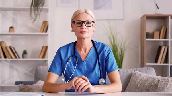 Smiling Doctor Medical Support Confident Middle Aged Woman Spectacles Blue — Stock Photo, Image