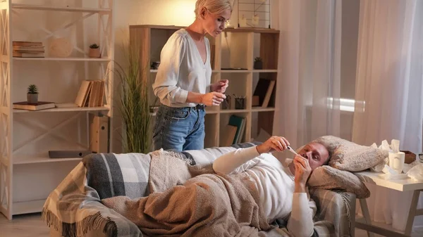 Fever Support Flu Husband Caring Wife Taking Temperature Sick Man — Stock Photo, Image