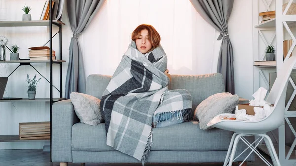 Flu Shivering Disease Fatigue Tired Cold Woman Wrapped Blanket Fever — Stock Photo, Image