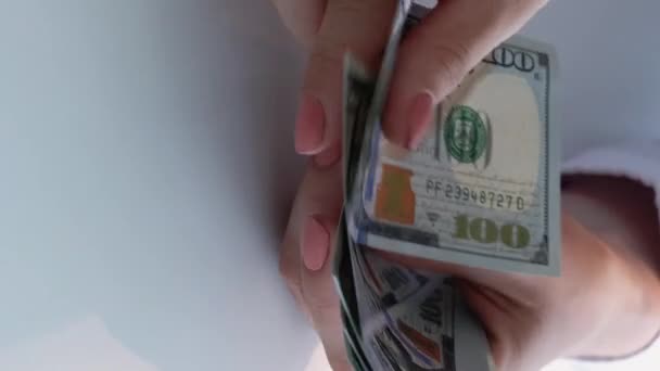 Vertikální Video Hotovost Bankovní Účet Finanční Vklad Detailní Záběr Ruce — Stock video