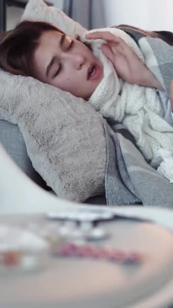 Vertical Video Runny Nose Seasonal Flu Influenza Treatment Sick Woman — Stock Video