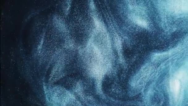 Fluido Purpurina Una Ola Chispeante Agua Tinta Color Azul Metálico — Vídeo de stock