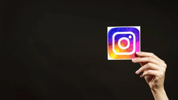 Kharkiv Ucrania Mayo 2020 Icono Instagram Aplicación Redes Sociales Mano —  Fotos de Stock