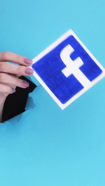 Charków Ukraina Czerwca 2020 Pionowe Wideo Ikona Facebooka Media Społecznościowe — Wideo stockowe
