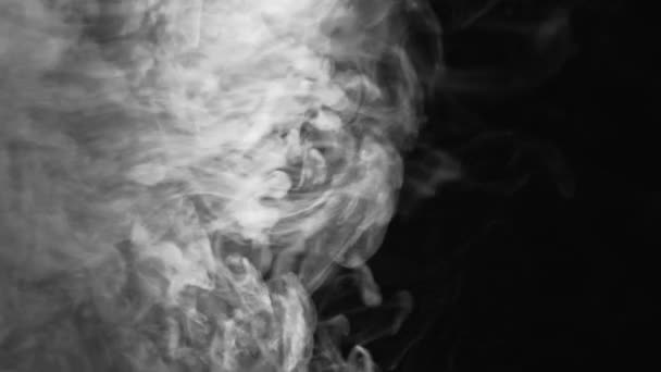 Rook Achtergrond Mist Flow Nachtmist Drijft Witte Stoomwolk Wervelbeweging Donkere — Stockvideo