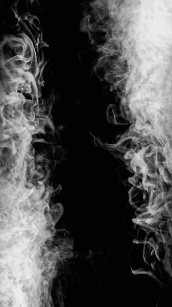 烟熏的背景 雾框架 在漆黑的黑色抽象空旷的空间上漂浮着模糊的发亮的浓烟 — 图库照片
