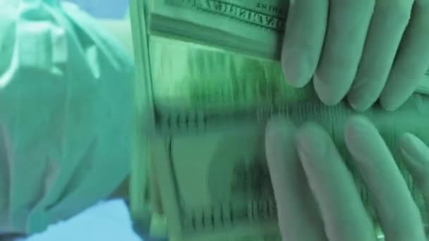 Video Verticale Stipendio Medico Corruzione Ospedaliera Dottor Corruzione Anestesiologo Mani — Video Stock