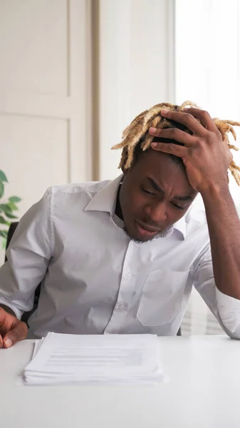 Job Problems Fail Business Man Unhappy Sad Guy Reading Documents — Stock Photo, Image