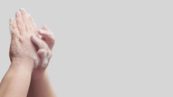 Κάθετο Βίντεο Πλύσιμο Χεριών Προσωπική Υγιεινή Γυναίκα Απολύμανση Του Δέρματος — Αρχείο Βίντεο