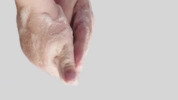 Вертикальне Відео Антибактеріальна Гігієна Профілактика Вірусу Жінка Очищає Шкіру Руками — стокове відео