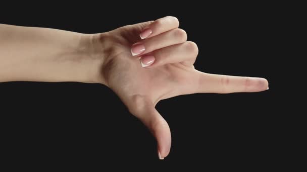 Вертикальное Видео Рекламная Рука Жест Внимания Женщина Указывает Пальцем Вверх — стоковое видео