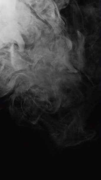 Κάθετο Βίντεο Επικάλυψη Καπνού Σύννεφο Ατμού Εξάπλωση Αερίου Λευκή Ροή — Αρχείο Βίντεο