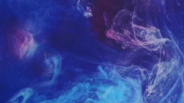 バーティカルビデオ マジック ヘイズの背景 イーサリアルウェーブ ブルーホワイトピンクの霧雲 魅惑的なミステリアスな煙ファンタジー抽象的な蒸気色のブレンドアート — ストック動画