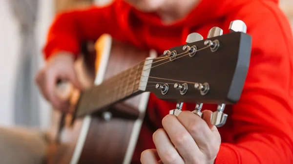 Instrument Tuning Professional Guitarist Creative Performer Man Hands Fingers Adjusting — Stock Photo, Image
