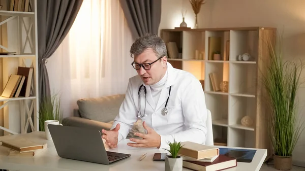 Telemedicine Call Internet Appointment Healthcare Professional Man White Uniform Consulting — Stock Photo, Image