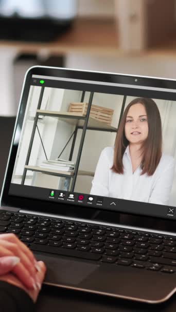 Video Verticale Conferenza Online Ufficio Virtuale Donna Affari Sicura Sullo — Video Stock