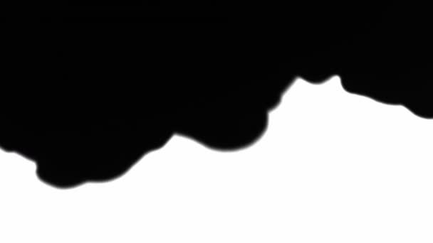 Вертикальное Видео Чернильный Фон Движения Таинственное Облако Черный Дым Распространяется — стоковое видео