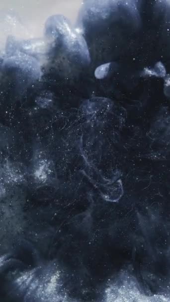 Vídeo Vertical Fundo Gota Tinta Explosão Misteriosa Aço Azul Escuro — Vídeo de Stock
