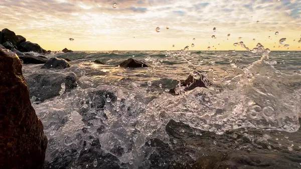 Rocky Shoreline Seaside Nature Ocean Waves Water Splash Crashing Stones — Stock Photo, Image
