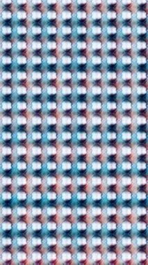 Dikey video. Parlak desenli soyut arkaplan. Odaklanmamış mavi renkli ışık arızası mozaik motif geometrik tasarım süslemesi hareketini noktalıyor.
