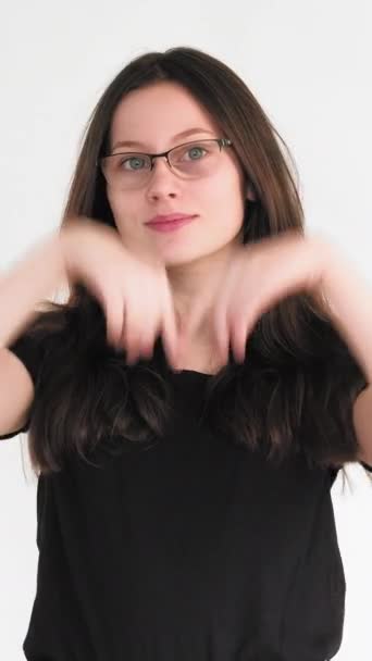 Vidéo Verticale Geste Amour Une Affection Romantique Comme Admiration Femme — Video
