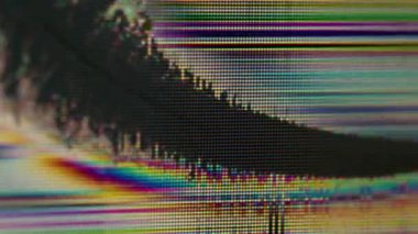 Yayın hasarı. Arıza bozulması. Statik objelerde siyah eğri çatlak piksel çözünmüş doku. Bozuk teknoloji soyut arka plan örtüsü.