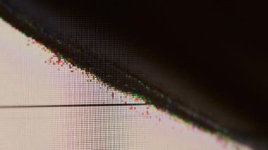 Ekran hatası. Kırık LCD. Demo ekipmanları hasarlı piksellerle ölü bölge. Kumlu grunge bulanık televizyon arızası dokusu siyah alan ve çizgilerle.