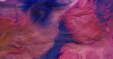 Yağlı boya. Köpüklü sıvı. Pembe mor menekşe, diş minesi, nem, akryl damlası, sim parçacıkları. Şeffaf jel katman su soyut arkaplan.