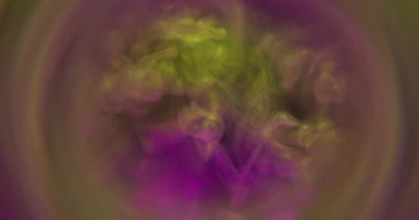 Boya patlamış. Duman spektrumu. Altın sarısı mor simli parçacıklar sıvı yüzey yuvarlak bulanık merceklerde dönüyor. Soyut renk cilası sıvı karışım arkaplanı.