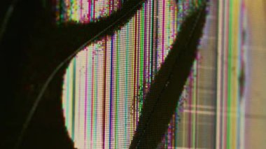 Ekran arızası. Kırık doku. Çarpışan camların altına siyah mürekkep dökülmüş. Arızalı görüntü arkaplanının dijital arızasını kapat.