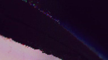 Gürültülü objeler. Arıza etkisi. Hasar şeritli siyah cam ölü bölge. Grunge tahıl yüzeyi elektronik demo ekipmanlarının odak noktasını kapatır.