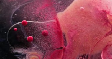 Toz sıvısı. Parıldayan baloncuk. Renkli jel boya damlaları. Renkli boya. Renkli boya karışımı..