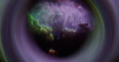 Yanardöner dalga. Gökkuşağı dumanı. Parlak patlama mürekkebi soyut arka planda parıldıyor. Mor mor gümüş yuvarlak bulanık lens.