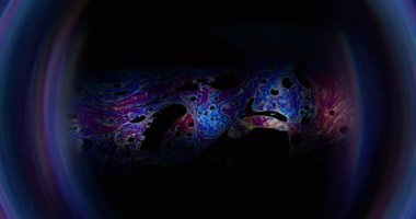 Çok renkli sıvı. Kaotik balon. Neon yağlı boya, sanat sıvısı, yuvarlak portal lenslerini harmanlıyor. Soyut dökülen pigment bulanık yüzey siyah arkaplan.