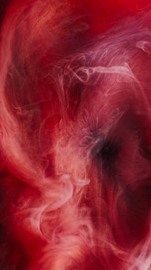 Duman karışımı. Mürekkep sisi. Kırmızı sıvı sıçrama sisi. Sıvı fantezi kuramsal arkaplan yüzen kıvrım dalgasına yayılmış suluboya.