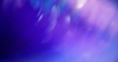 İşaret fişeği sanatı. Odaklanmamış lens titreşimleri. Çekici mavi renk, soyut bokeh hafif modern arkaplan üzerinde ışıltılı sihirli doku hareketi.