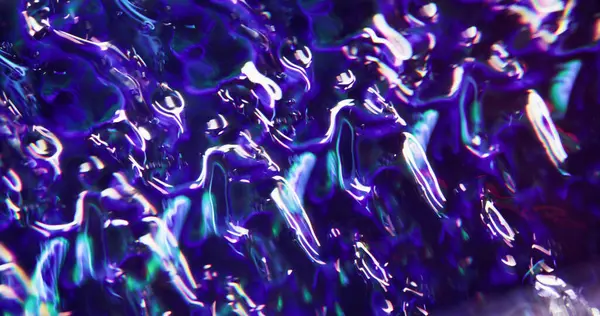 Detayları anlat. Odaklanmamış neon ışığı. Parıltı parçacıkları mavi mor ışıklı bulanık bokeh arka planda parlıyor.