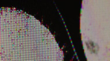 Grunge pikseli. Ekran çizimi. Hasarlı tahıl yüzeyi, elektronik objelerin bulanık dokusunu örtüyor. Arıza açık renk dijital gürültü