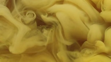 Buharı boya. Duman karışımı. Sarı sıvı pigment karışık renk soyut arkaplan. Su dokusu sarmal girdap çözünmüş fantezi sanat akışı.