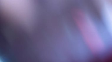 Parlak lens. Bulanık parıltı. Soyut kristal sanat arka planında sönük sarı mavi çok renkli pırıltılı ışıltı dokusu.