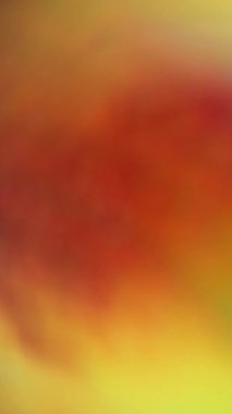 Dikey video. Çok renkli retro film. Bulanık ışık efekti. Odaksız sızıntı. Sarı ışınlar. Gökkuşağı titreşimleri..