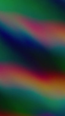 Dikey video. Bulanık renk. Soyut gökkuşağı dairesel. Odaksız sızıntı, yeşil ışınlar, titreşimler, gradyan çizgiler, ışık arka planında ışık yansıması..