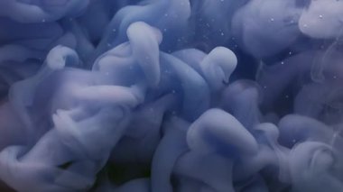 Buhar sıçraması. Soyut dalga. Odaklanmamış mor renkli boya suyu kimyasal sıvı bulut sanat yaratıcılığı arka planında hareket ediyor.