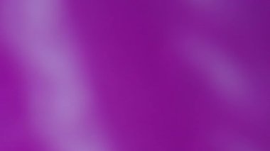 Bokeh ışıl ışıl. Bulanık ışık yansıması. Soyut kristal sanat arka planında sönük mor renkli parıltı parıltı dokusu.