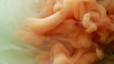 Parıltı sıçraması. Soyut dalga. Odaklanmamış mavi bronz renk boya su kimyasal sıvı sıvı bulut sanat yaratıcılığı arka planında hareket ediyor.