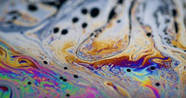 Spektrum yağ karışımı. Çoklu renk akışı. Benzin boyası köpük dokusu. Fantezi boya büküm akışı soyut su arkaplanının odaklanmasını engeller.