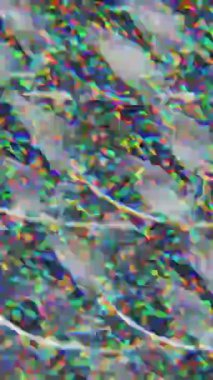 Dikey video. Konfeti düşüyor. Bulanık parçacıklar. Renkli yeşil şeffaf parlak parçalar soyut bokeh ışık arkaplanını açıyor.